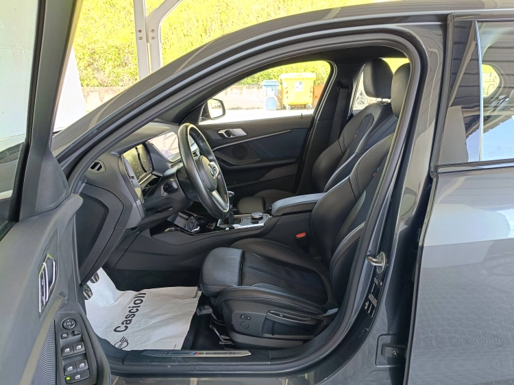 7 - BMW Serie 1 118 D M SPORT