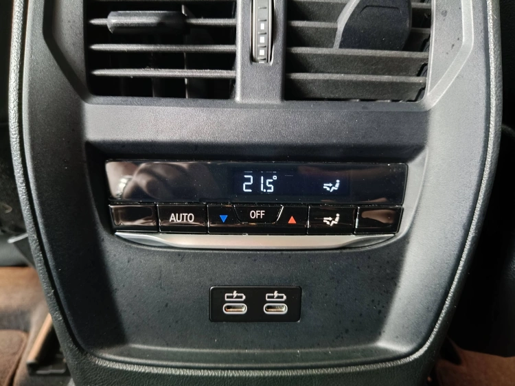 19 - BMW Serie 3 320d Touring mhev 48V xdrive Msport auto