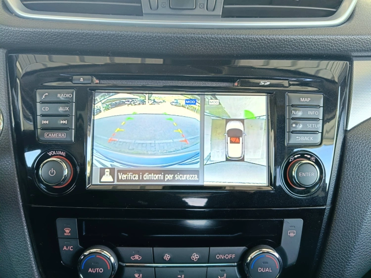 14 - Nissan Qashqai Qashqai 1.5 dci N-Connecta 110cv