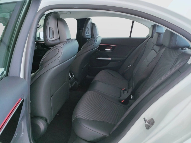 13 - Mercedes-Benz Classe C 200 d mhev Advanced auto