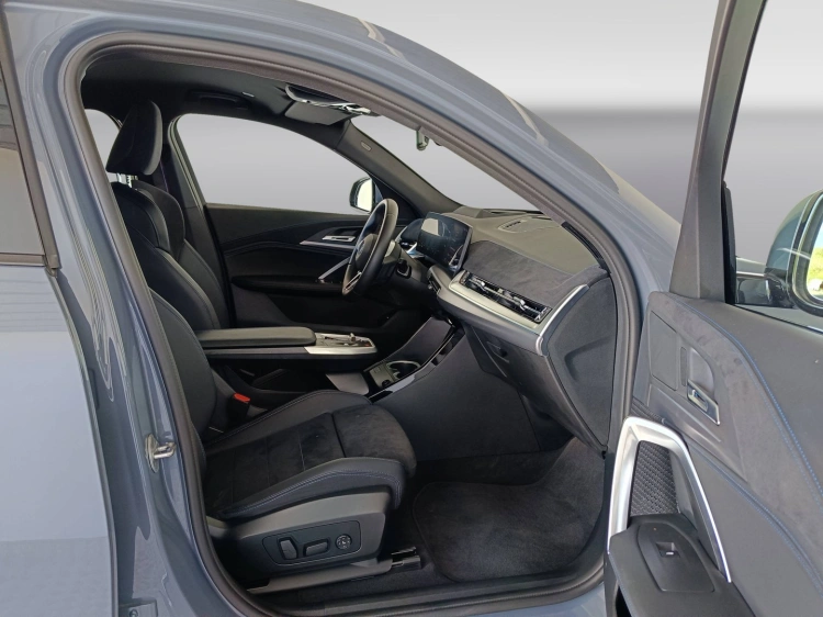 11 - BMW iX2 iX2 edrive 20 MSport Pro