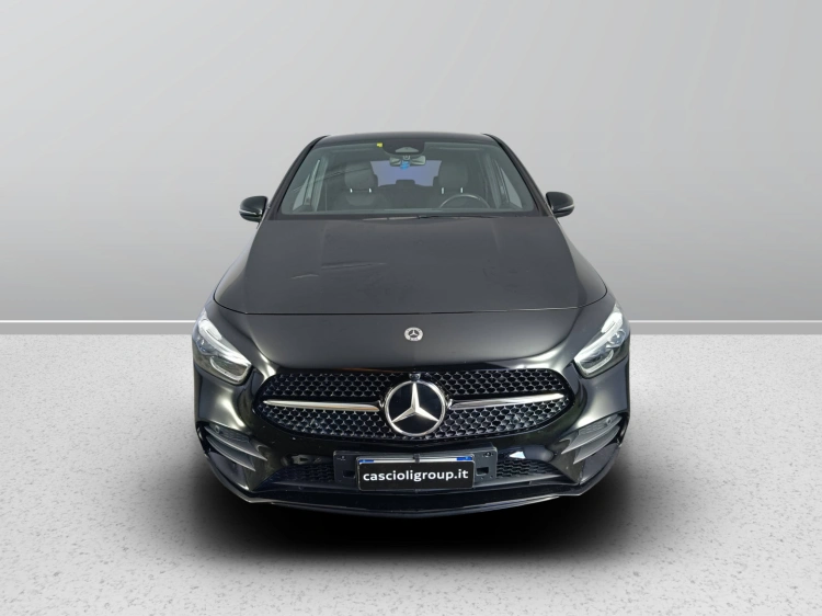 2 - Mercedes-Benz Classe B 180 d AMG Line Premium auto