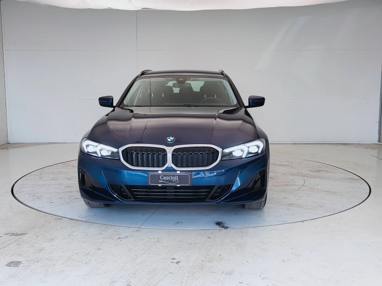 2 - BMW Serie 3 320d Touring mhev 48V xdrive auto