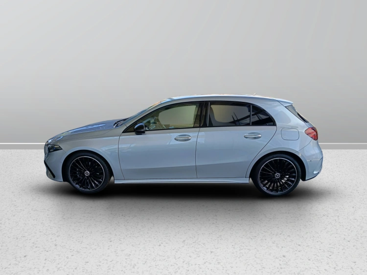 3 - Mercedes-Benz Classe A 180 d Automatic