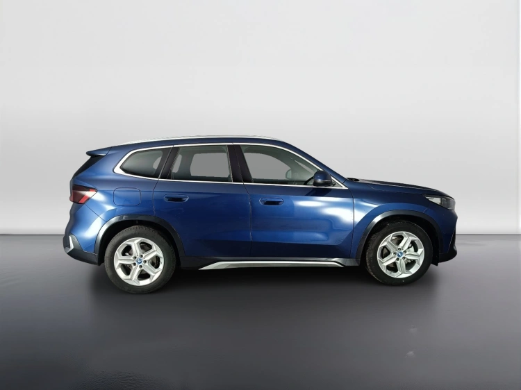 3 - BMW iX1 iX1 edrive 20 X-Line