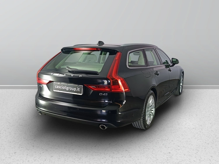 4 - Volvo V90 V90 2.0 D4 Momentum Business Pro awd geartronic