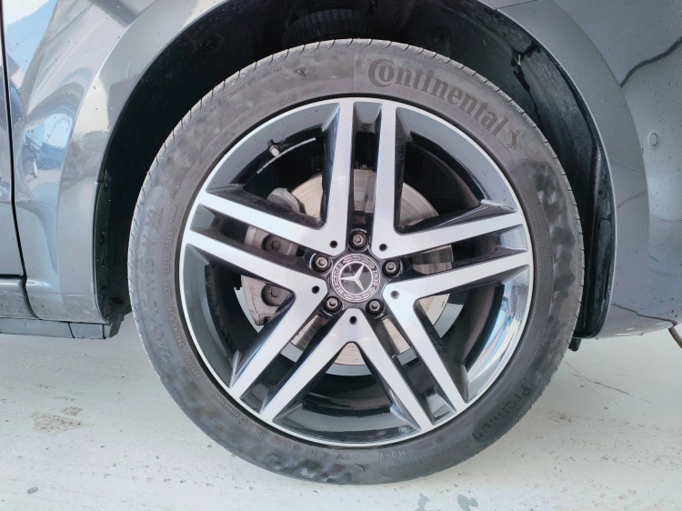 8 - Mercedes-Benz Classe V Extralong 250 d Avantgarde auto