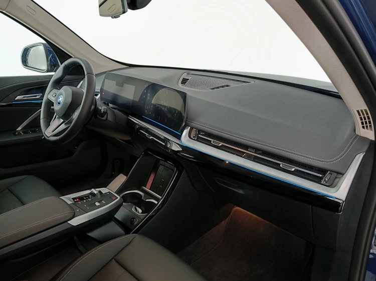 10 - BMW iX1 BMW iX1 eDrive20