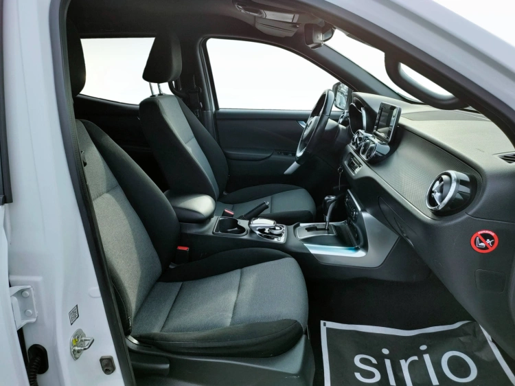 12 - Mercedes-Benz Classe X 250 d Progressive auto