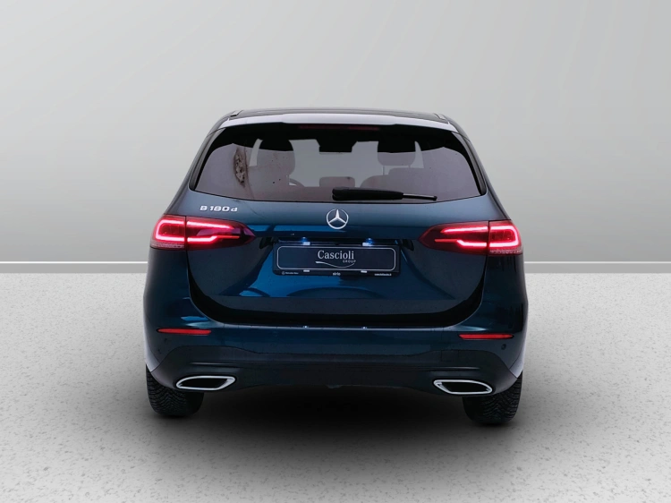 4 - Mercedes-Benz Classe B 180 d Sport Plus auto