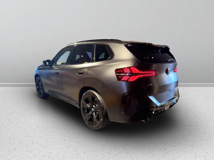 8 - BMW X3 BMW X3 M50 xDrive
