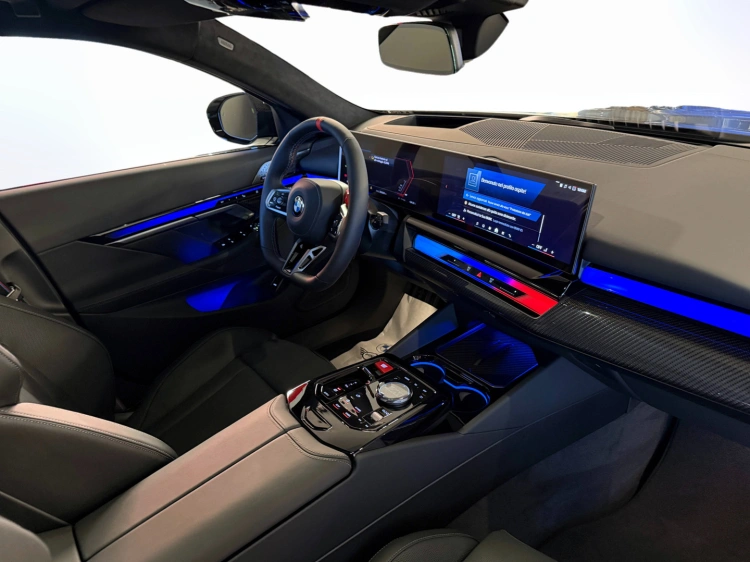 16 - BMW M M5 M5 Touring