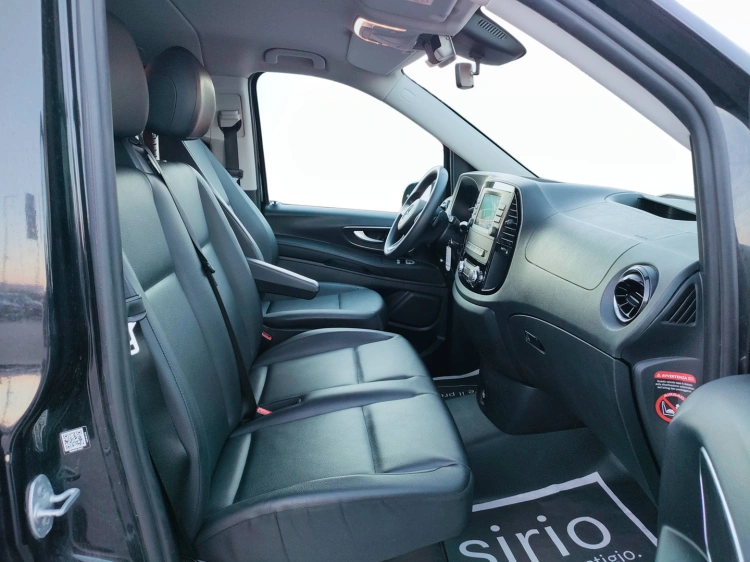 8 - Mercedes Vans Vito 116 cdi long tourer pro auto my20