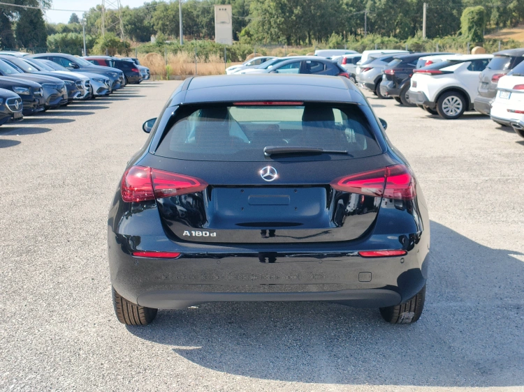 4 - Mercedes-Benz Classe A 180 d Automatic