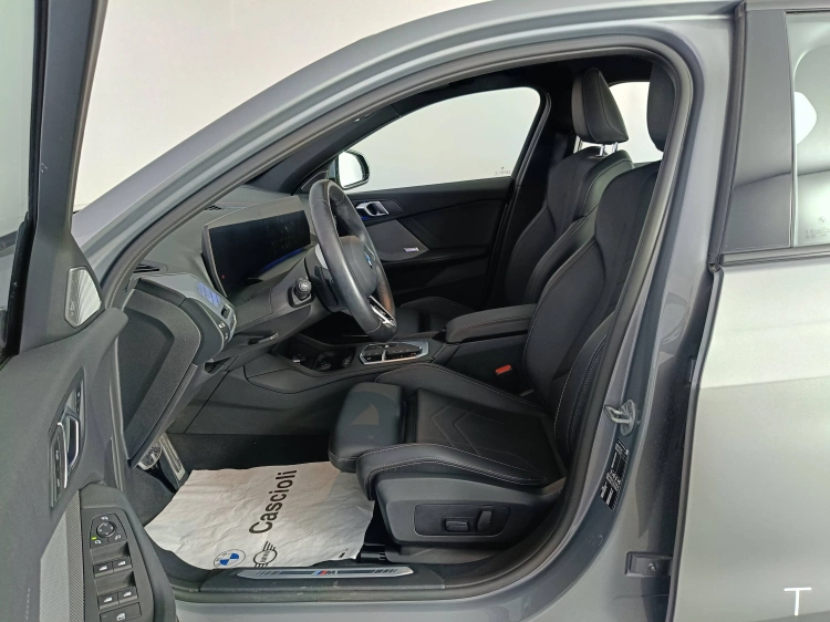 9 - BMW Serie 1 120 48V MSport auto