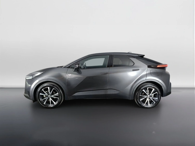 6 - Toyota C-HR C-HR 2.0 hv Trend fwd e-cvt