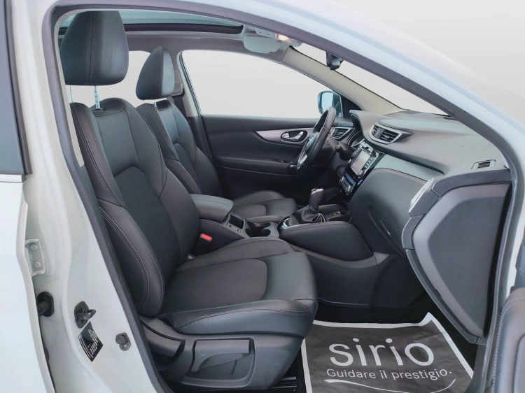 15 - Nissan Qashqai Qashqai 1.6 dci Tekna 2wd 130cv xtronic