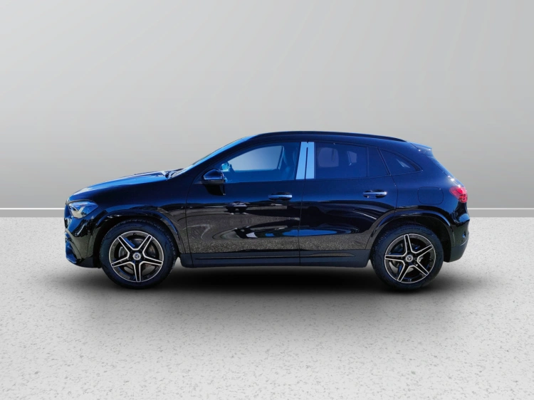3 - Mercedes-Benz GLA 200 d automatic
