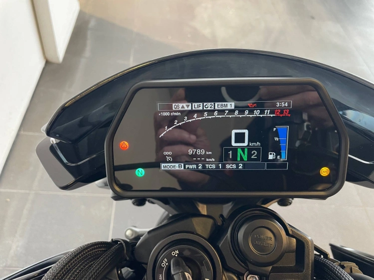 7 - Yamaha E1748 MT-10 1000 Abs my17