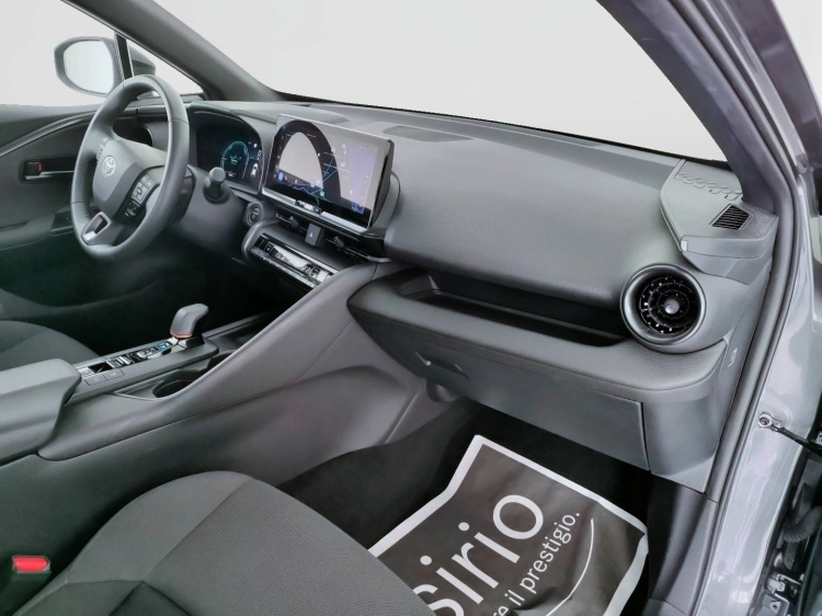 11 - Toyota C-HR C-HR 2.0 hv Trend fwd e-cvt