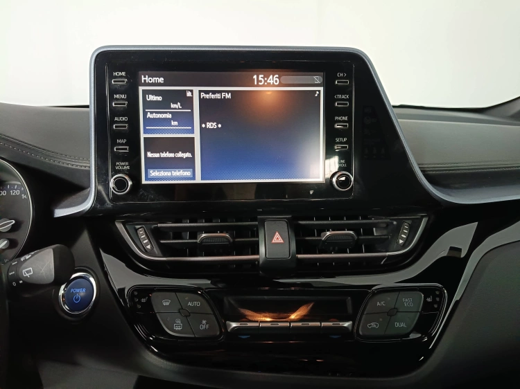 13 - Toyota C-HR C-HR 2.0h Trend e-cvt