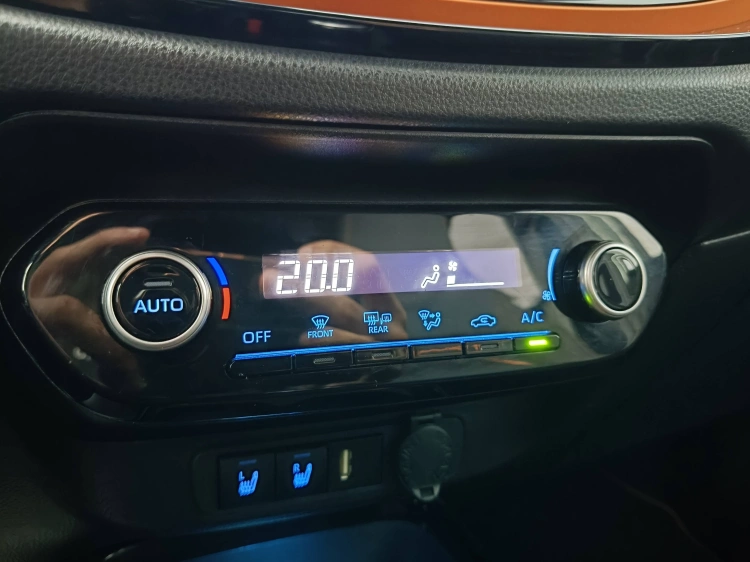 15 - Toyota Aygo X Aygo X 1.0 Limited 72cv
