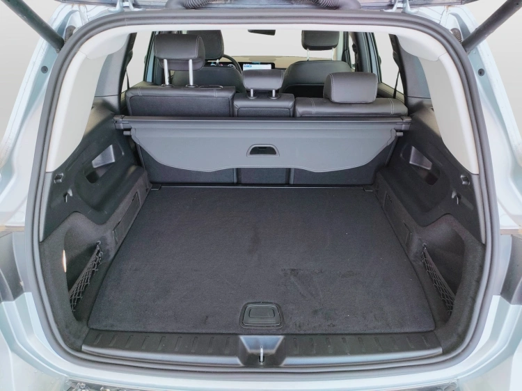 8 - Mercedes-Benz GLB 180 d Progressive Advanced auto