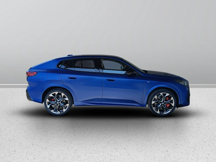6 - BMW X2 M BMW X2 M35i xDrive