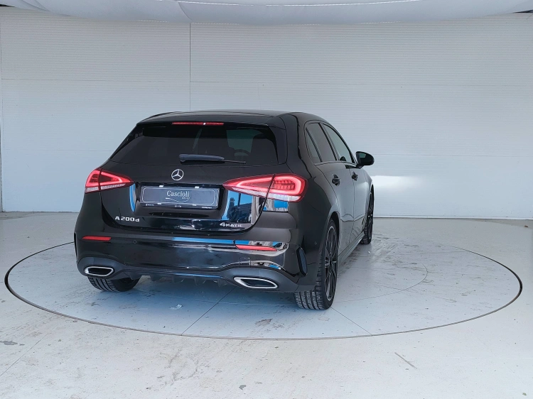 6 - Mercedes-Benz Classe A 200 d Premium Night edition 4matic auto