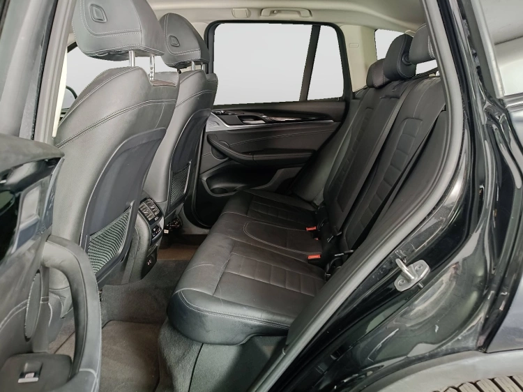 9 - BMW X3 X3 xdrive20d mhev 48V auto