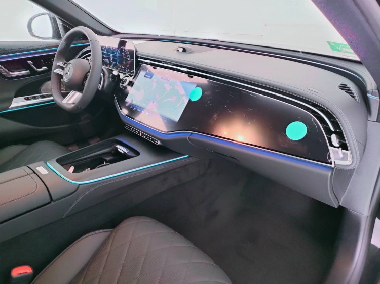 16 - Mercedes-Benz Classe E 300 de phev AMG Line Premium 4matic auto