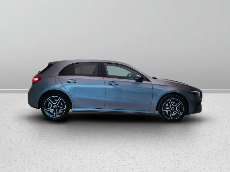 7 - Mercedes-Benz Classe A 250 e phev AMG Line Premium auto