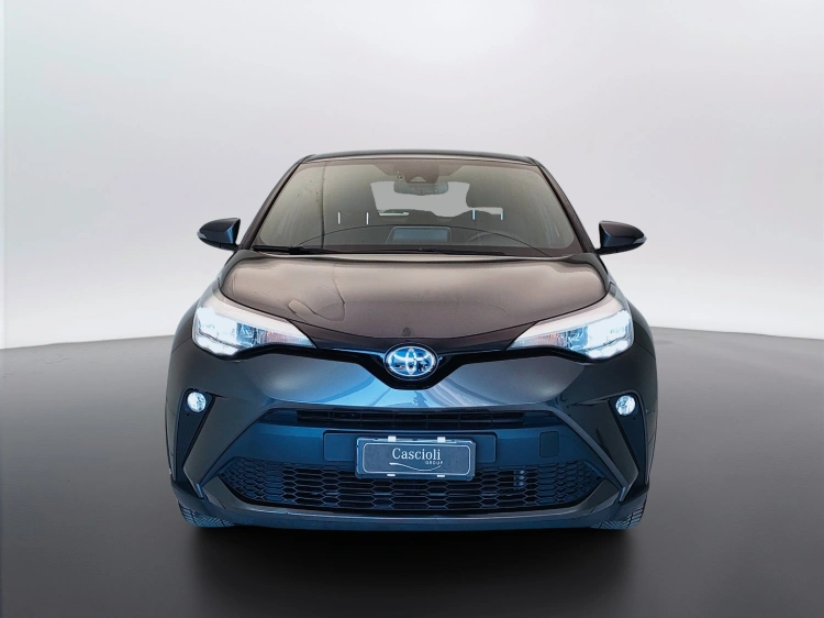 2 - Toyota C-HR C-HR 1.8h Business e-cvt