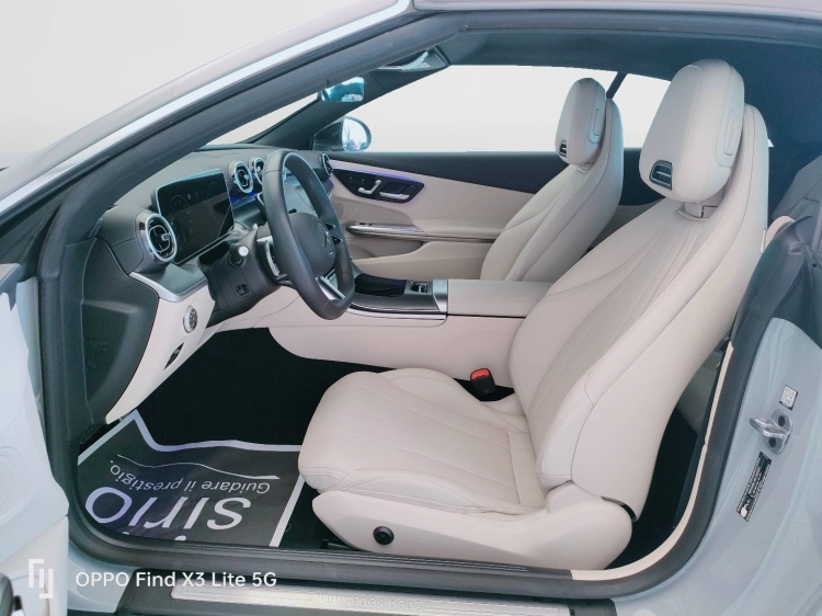 18 - Mercedes-Benz CLE Cabrio 220 d AMG Line Advanced auto