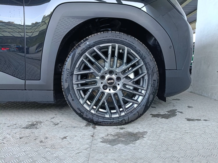 13 - MINI Aceman ACEMAN E