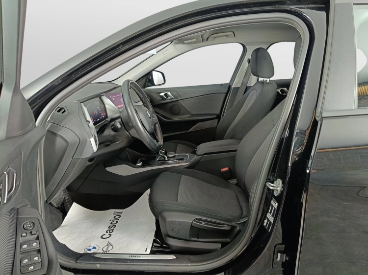 8 - BMW Serie 1 116d Business Advantage auto