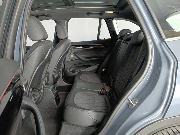 10 - BMW X1 X1 xdrive18d xLine