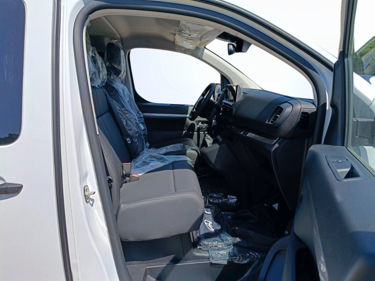 10 - Toyota Professional PROACE VERSO PROACE VERSOL2 2.0D144M LOU25