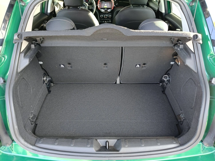 14 - MINI Cooper Mini 5p 1.5 Cooper Classic auto