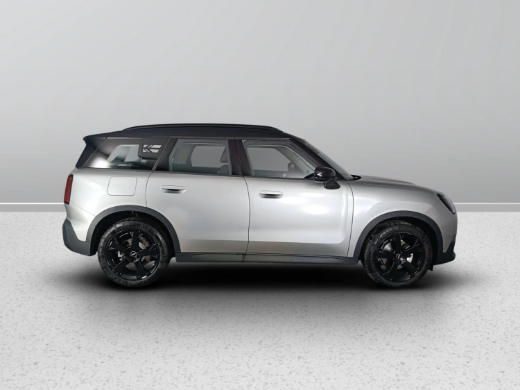 3 - MINI Countryman Mini Countryman 2.0 48V D Classic auto