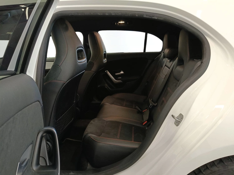 9 - Mercedes-Benz Classe A 180 d AMG Line Advanced Plus auto