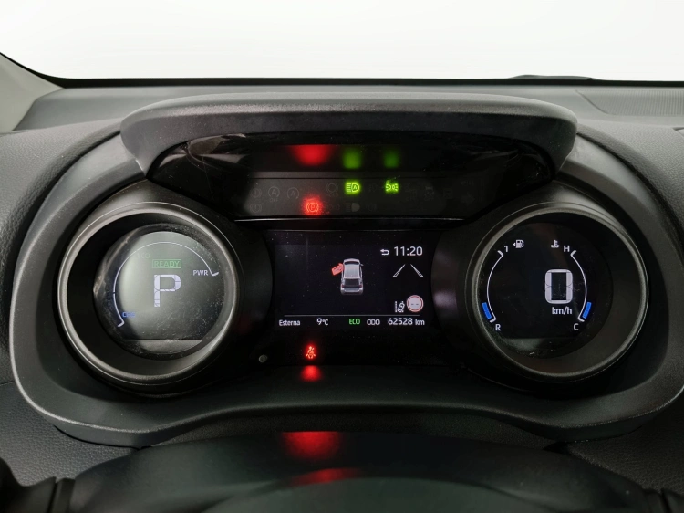 12 - Toyota Yaris TOYOTA Yaris 1.5 Hybrid 5 porte Trend