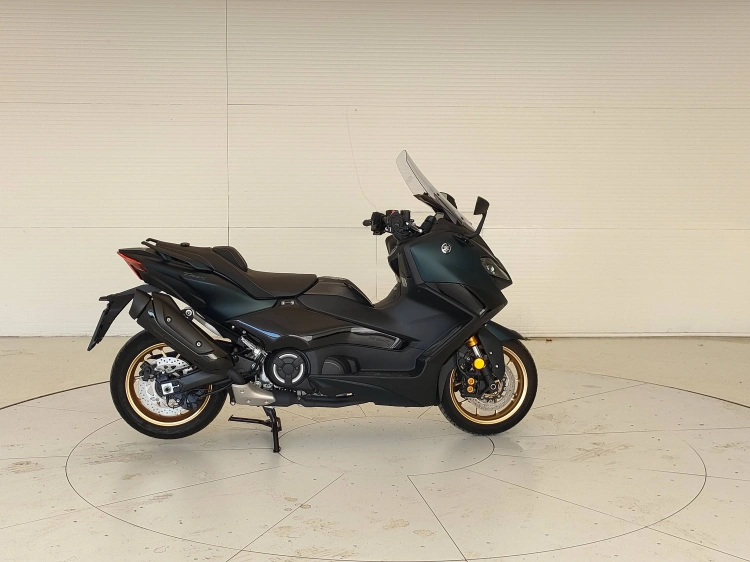 6 - Yamaha T T-Max 560 Tech Max Abs my22