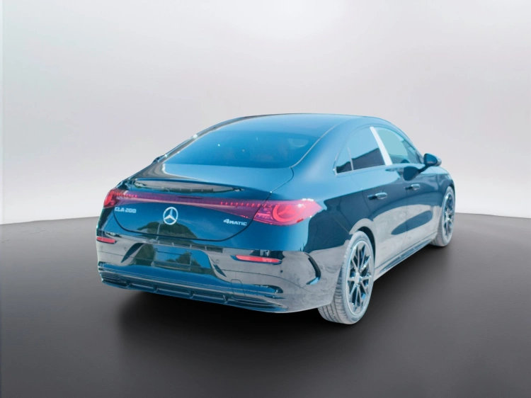 6 - Mercedes-Benz CLA 200 4MATIC