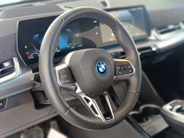 21 - BMW iX2 iX2 edrive 20 MSport Pro