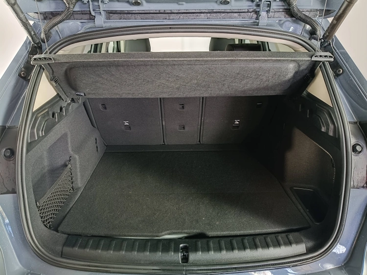 19 - BMW iX1 iX1 edrive 20 X-Line