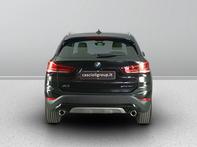 5 - BMW X1 x1 xline 18d