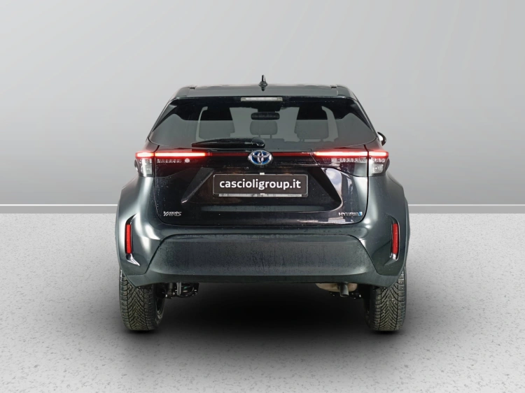 5 - Toyota Yaris Cross ANNO 2024 YARIS CROSS LOUNGE