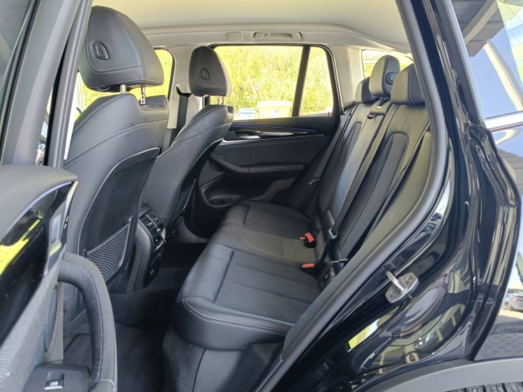 9 - BMW X3 BMW X3 XDRIVE 20D XLINE