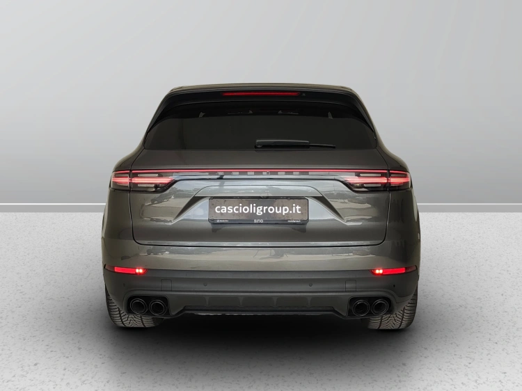 4 - Porsche Cayenne Cayenne 3.0 tiptronic